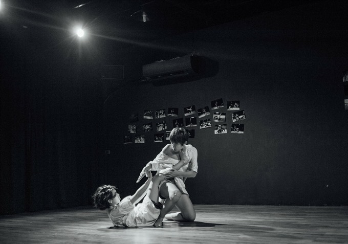 vietnamese artists to perform in contemporary dance