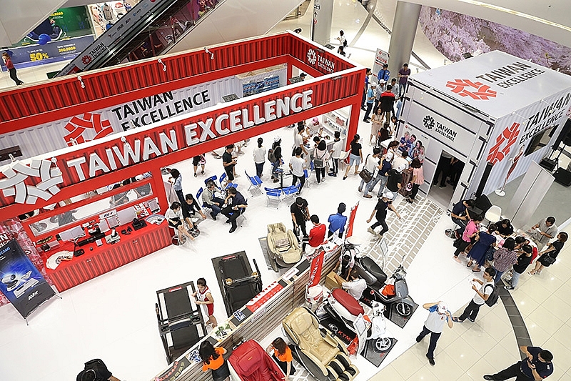 taiwan excellence store wows locals