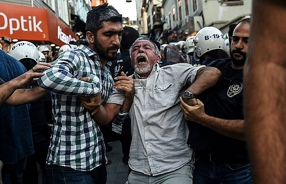 160 workers freed after Istanbul airport protest