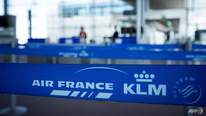 new air france klm chief vows to invest half of salary in airline