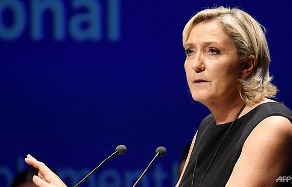 France's Le Pen ordered to undergo psychiatric tests over IS tweets