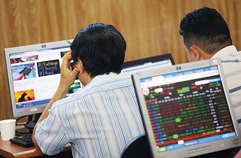 vietnam stocks mixed liquidity rises