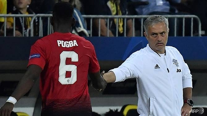 mourinho and pogba filmed in tense man united training ground exchange