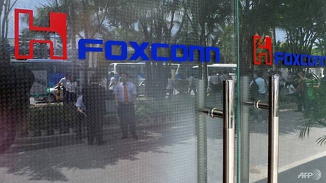 foxconn ex manager jailed for stealing 2000 iphones