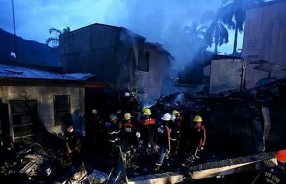 9 killed in Philippine air-ambulance crash