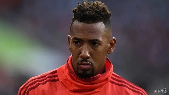 bayern defender boateng under investigation for assault