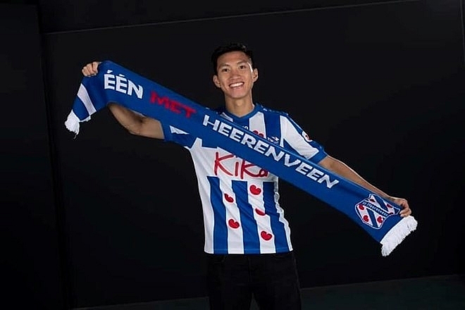 vietnamese footballer signs contract with sc heerenveen