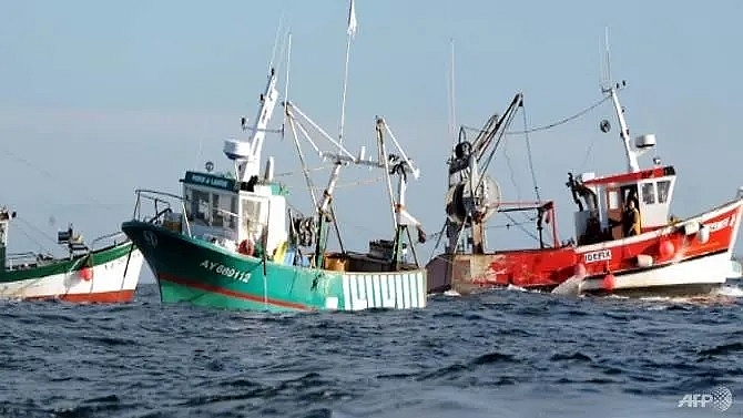 hard brexit threat looms over french fishing fleet