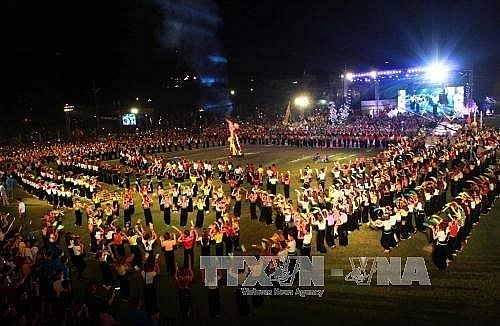 yen bai not to seek guinness record recognition for massive xoe dance