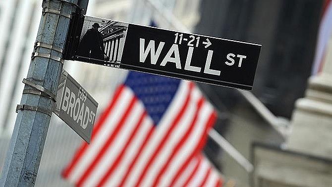wall street tumbles as skyrocketing oil prices rattle nerves