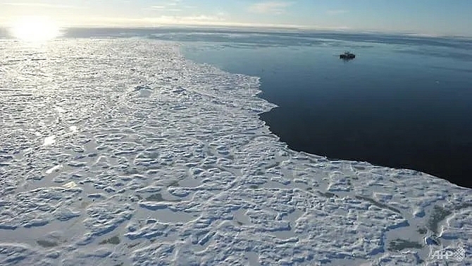 climate change takes toll on oceans ice un report