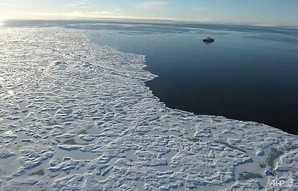 climate change takes toll on oceans ice un report