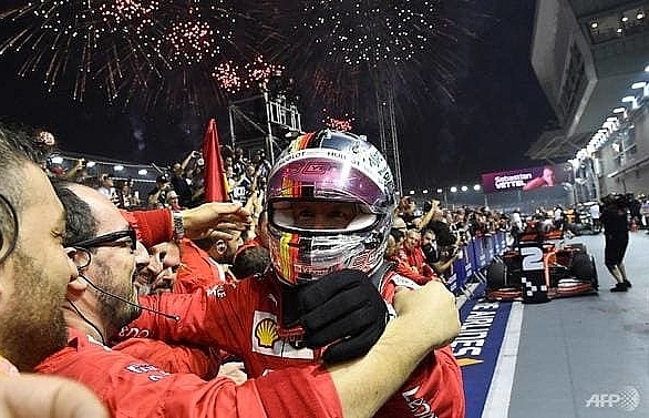 Ferrari's Vettel ends long wait for victory with Singapore Grand Prix triumph