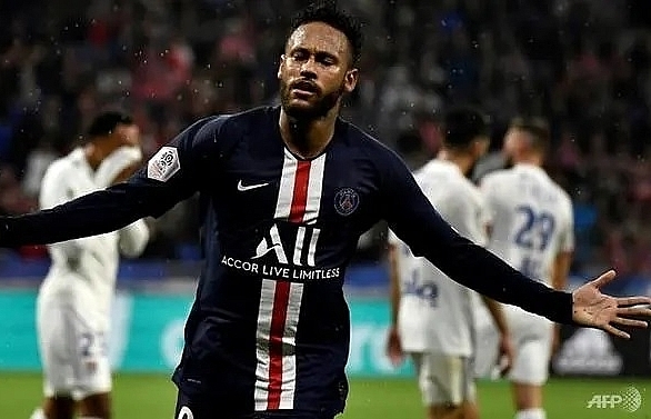 Neymar saves PSG to send French champions three points clear