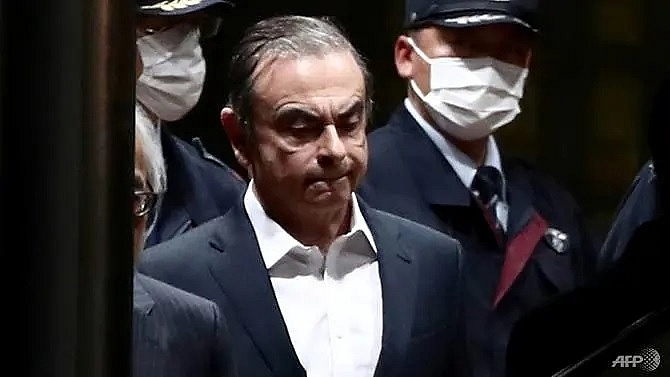 us sec charges nissan ex ceo ghosn with hiding us 140m from investors