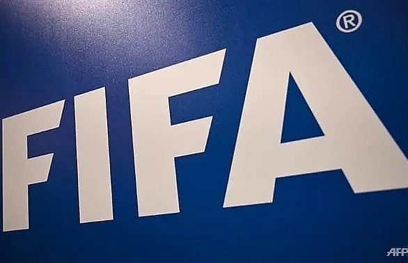 FIFA agrees limits to player loans, agent commissions