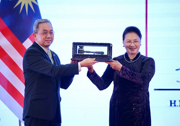 brunei assumes aipa chairmanship highly values host vietnams leadership