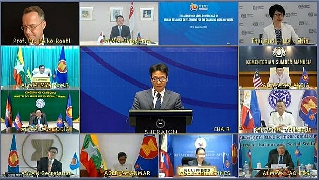 asean ministers bolster human resource development