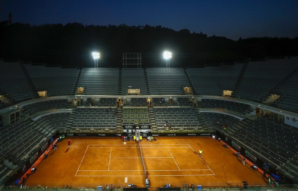 Djokovic, Nadal into last eight as Italian Open prepares for fans
