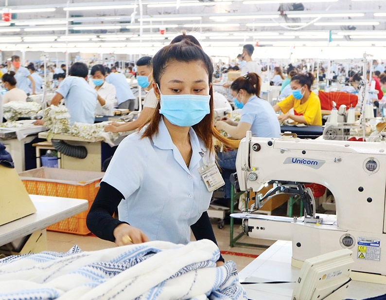 Vietnam fights to retain export shine