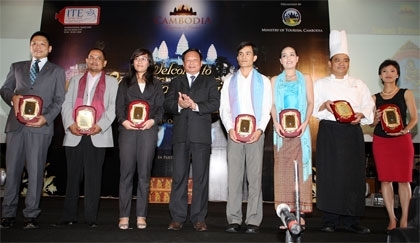 nagaworld wins three industry awards at ite expo