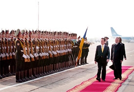 pm nguyen tan dung begins ukraine visit