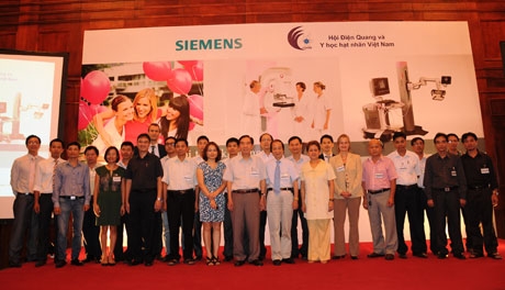 Siemens Vietnam fights breast cancer