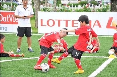 Lotte Group shoots for some winning CSR goals