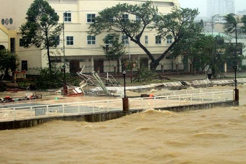 nari, storm, central vietnam