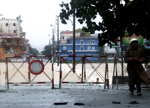 nari, storm, central vietnam