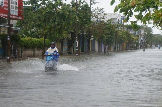 nari, storm, central vietnam