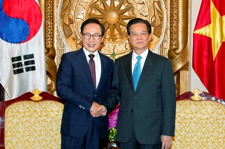 pm dung receives form rok president lee