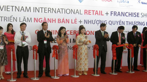 intl retail and franchise exhibition opens in hcm city