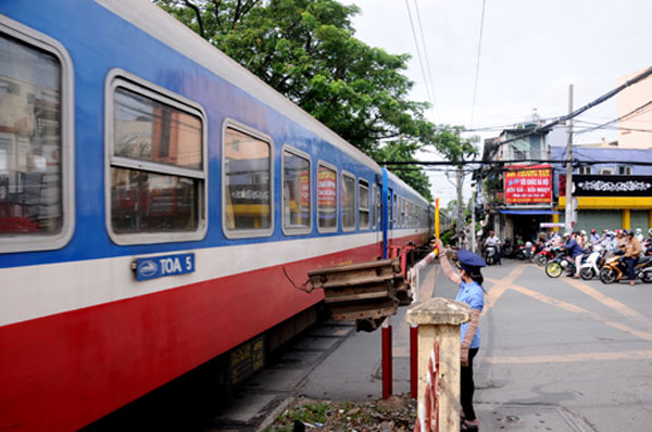 Saigon Railway, budget tours, low-cost tours