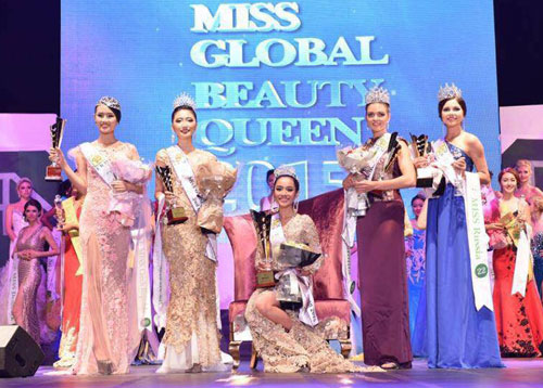 vietnamese model fined for illegally attending intl beauty contest