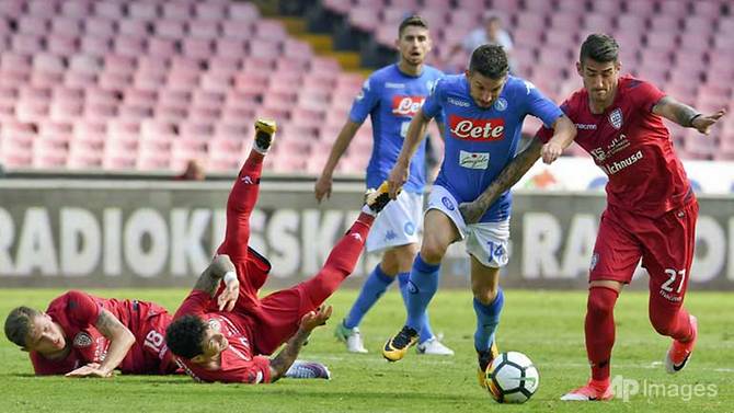 Napoli top as Atalanta fightback frustrates Juventus