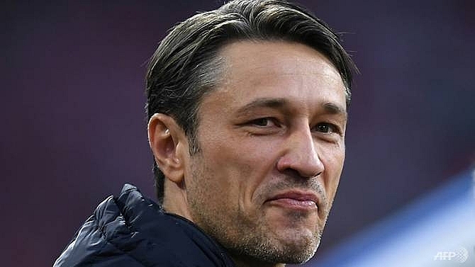 under fire bayern boss kovac out to end winless streak at wolfsburg