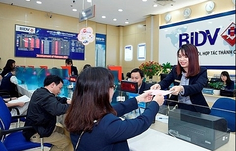 Banks cut fees to improve business climate