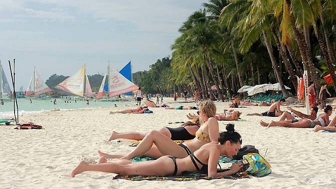 philippines to reopen cesspool boracay after clean up