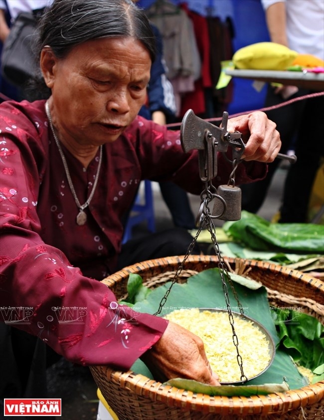 young sticky rice flakes delicacy of hanois autumn