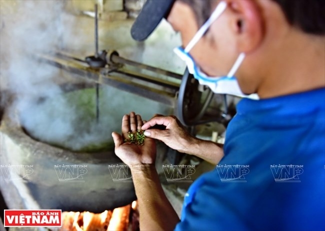 young sticky rice flakes delicacy of hanois autumn