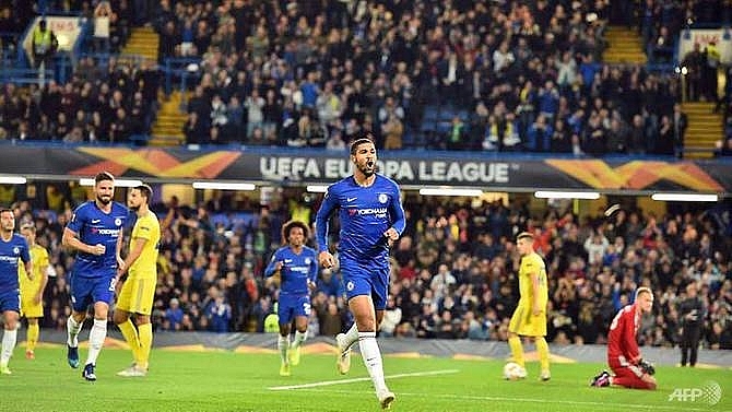 loftus cheek treble fuels chelsea as arsenal streak hits 11
