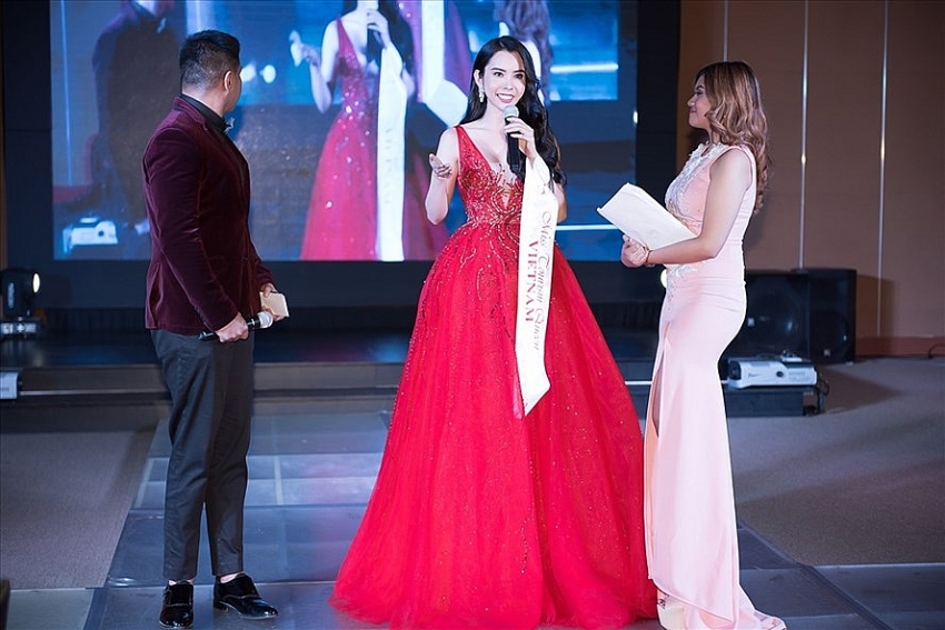 vietnams huynh vy crowned as miss tourism queen worldwide