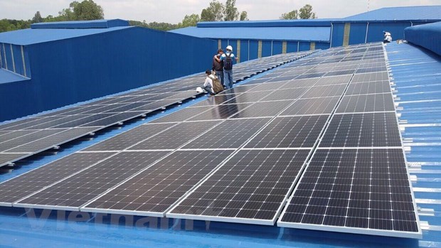 adb phu yen jsc sign vietnams first certified green loan for 257 mw solar power plant