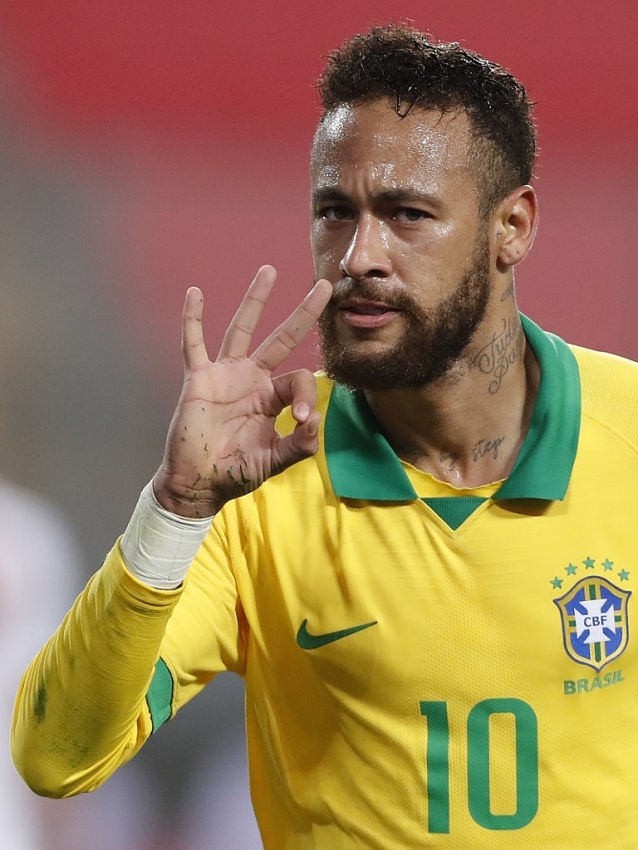 neymar hat trick fires brazil past peru argentina labor