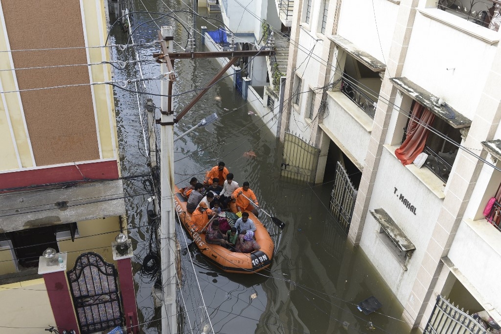 heavy rains kill 30 in southern india