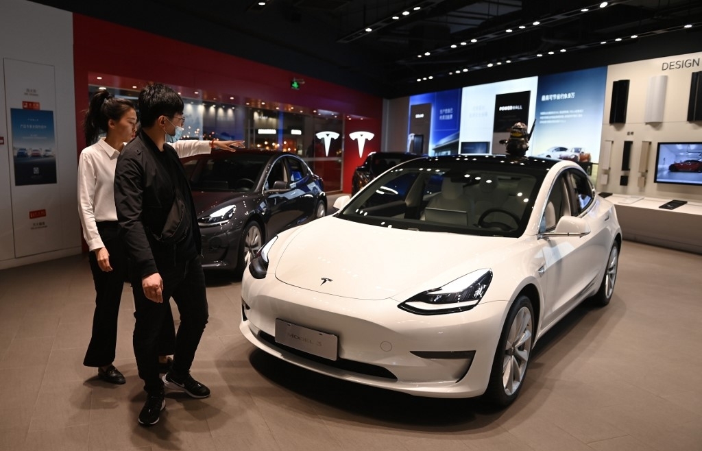 Tesla to recall 30,000 cars from China over suspension defects