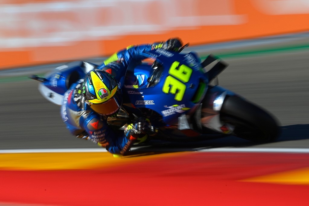 morbidelli quickest in teruel practice as title contenders reach q2