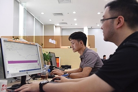 vn stocks inch up amid rising caution