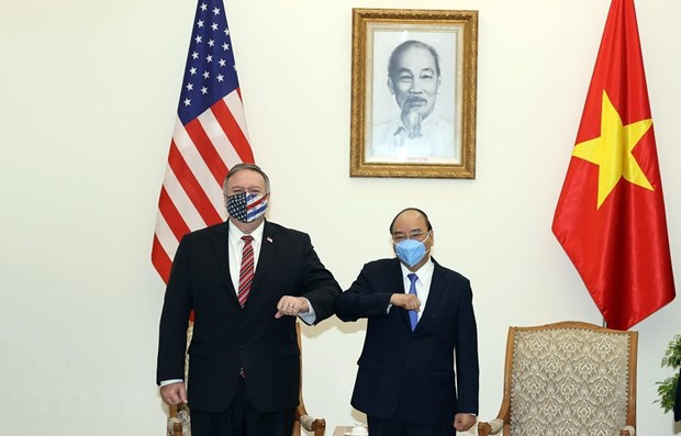 prime minister nguyen xuan phuc hosts us secretary of state